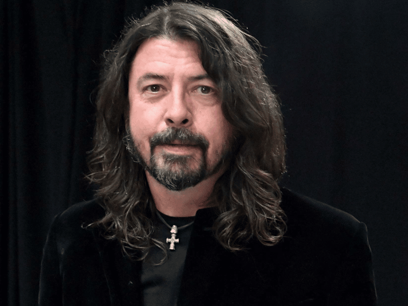 Dave Grohl, Foo Fighters, Taylor Hawkins, album, music, fan, festival, the breeders, live, festival, headling tour,